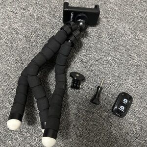 Universal Cell Phone Holder Flexible Octopus Tripod Bracket Selfie Stand